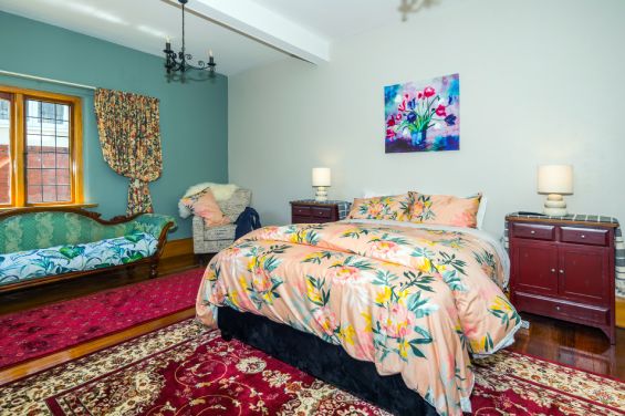 Magnolia Room bed